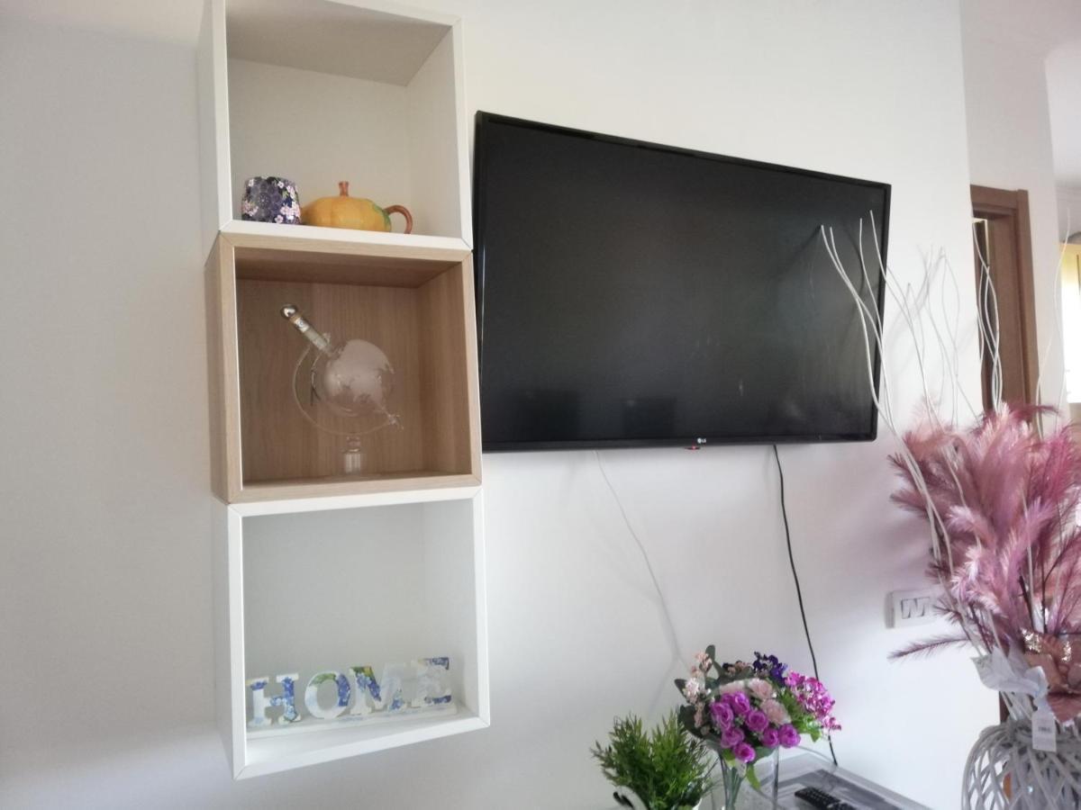 Lucrezia Romana Apartment New - Cinecitta-Capannelle Εξωτερικό φωτογραφία